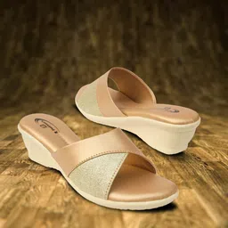 fancyheels Women Slides image 4