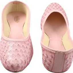 bifeet Floral Design Jutis Bellies For Women image 3