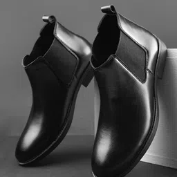 roadster Men Black Solid Round Toe High Top Casual Slip On Blocked Heeled Chelsea Boots Boots For Men-picture-24
