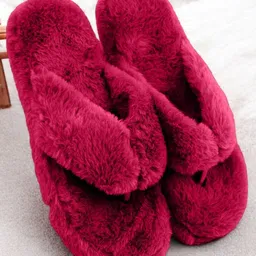 wolvesden Women Slippers image 1