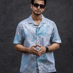 jump cuts Men Oversized Fit Printed Spread Collar Casual Shirt image 2