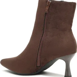 flat n heels Boots For Women image 5