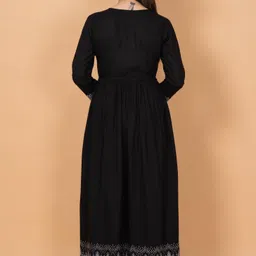 daevish Women Straight 3/4th Sleeve Black Shrug image 2