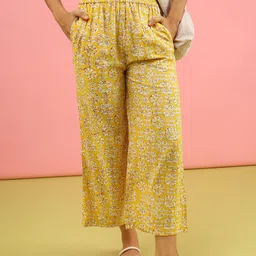 limeroad Women Regular Fit Yellow Viscose Rayon Trousers-picture-10