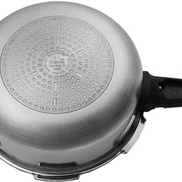 butterfly Standard Plus 5.5 L Induction Bottom Pressure Pan image 4