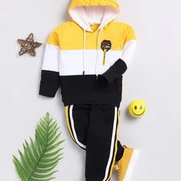 carrydreams Boys Colourblocked Hooded Pure Cotton T-shirt with Trousers-picture-32