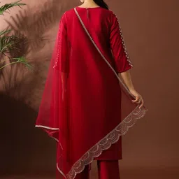 avanshee Women Silk Blend Kurta Pant Dupatta Set image 2