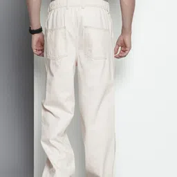 the indian garage co. Men Relaxed Fit Mid Rise White Jeans image 3