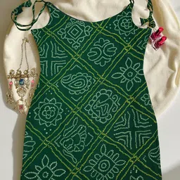 viharathreads Women Printed Georgette Straight Kurta image 2