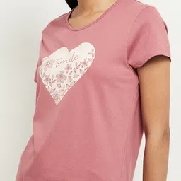 max Women Top & Capri Set Purple Graphic Print image 5