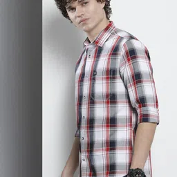 the indian garage co. Men Regular Fit Checkered Casual Shirt image 5