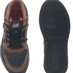 impakto Sneakers For Men image 2