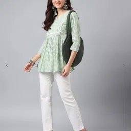 karni fashion Party Regular Sleeves Printed Women Green Top image 3