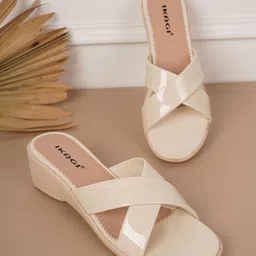 ikagi Women Wedges Sandal image 1