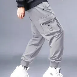 jump cuts Tshirt Pant Co-ords Set image 3