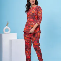 dizon Women Top & Pyjama Set Red Printed image 2