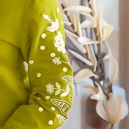 neev's dizain studio Women Cotton Rayon Kurta Pant Set image 3