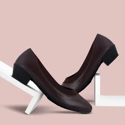 khadim's Closed Toe Bellies For Women image 2