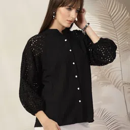 pluss Women Regular Fit Solid Spread Collar Casual Shirt image 4