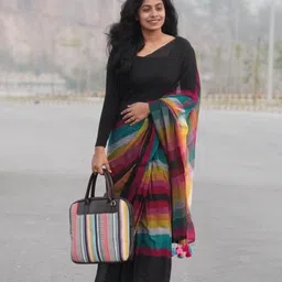 mj textile Solid/Plain Handloom Khadi, Pure Cotton Saree image 3