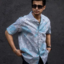 jump cuts Men Oversized Fit Printed Spread Collar Casual Shirt-picture-40