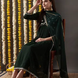 RAJGRANTH Women Ethnic Motifs Embroidered Empire Thread Work Kurti with Harem Pants & With Dupatta-image-7