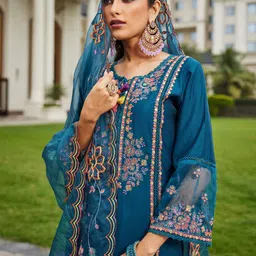 Indo Era Women Ethnic Motifs Embroidered Regular Mirror Work Kurta with Trousers & With Dupatta image 5