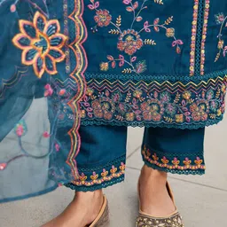 Indo Era Women Ethnic Motifs Embroidered Regular Mirror Work Kurta with Trousers & With Dupatta image 3