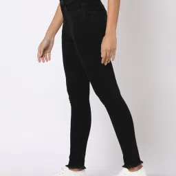 miss players Women High-Rise Skinny Fit Jeans with Frayed Hems image 2