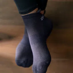 Heelium Men Pack of 5 Odour-Free Breathable Anti-bacterial Bamboo Ankle Length Socks image 5