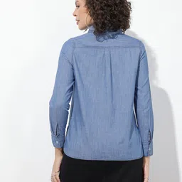 roadster Women Regular Fit Washed Casual Shirt image 4