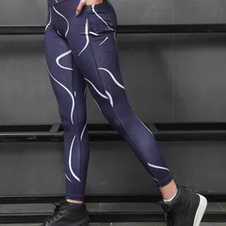 soie Printed Women Blue Tights image 3
