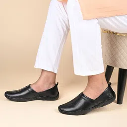 louis stitch Black Genuine Leather Lightweight Nagra Slip-On Mojaris and Jutis for men Slip On For Men image 4