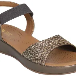 minx Women Wedges Sandal-picture-24