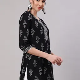 fyunl Women Printed Viscose Rayon Straight Kurta image 2