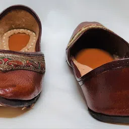 mojdi Jutis For Women image 2