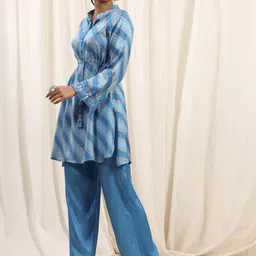 Readiprint Fashions Leheriya Printed Mandarin Collar Pure Silk A-Line Kurta with Palazzos image 5