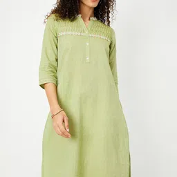 max Women Yoke Design Thread Work Kurta-picture-36