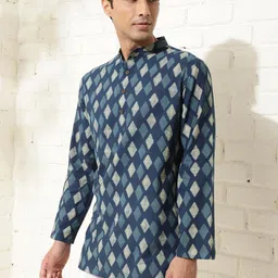Fabindia Men Quirky Striped Thread Work Kurta image 3