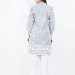 Trendzmy Women Grey & White Geometric Thread Work Kurta image 3