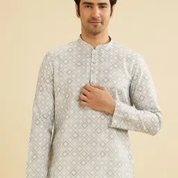 Manyavar Geometric Printed Mandarin Collar Straight Short Kurta image 2