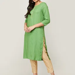 Melange by Lifestyle Women Green Thread Work Kurta image 2