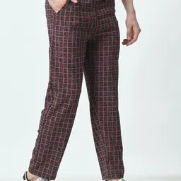 BAESD Men Checked Mid Rise Track Pant image 3