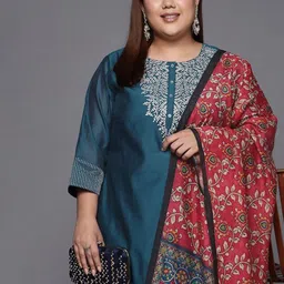 Sztori Plus Size Ethnic Motifs Yoke Design Chanderi Silk Kurta With Trousers & Dupatta image 2
