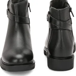 roadster Stylish Textured Ankle Length Versatile Boots For Women image 5