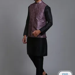 VASTRAMAY Mandarin Collar Sequinned Straight Kurta With Trousers & Nehru jacket image 4