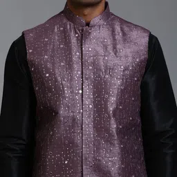 VASTRAMAY Mandarin Collar Sequinned Straight Kurta With Trousers & Nehru jacket image 2