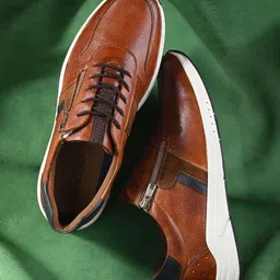 Overdrive Men Leather Lightweight Sneakers-picture-34