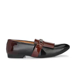 Vellinto Men LUMINOUS Colourblocked Lightweight Horsebit Loafers image 4