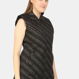 KALINI Bandhani Printed Longline Puffer Jacket image 5